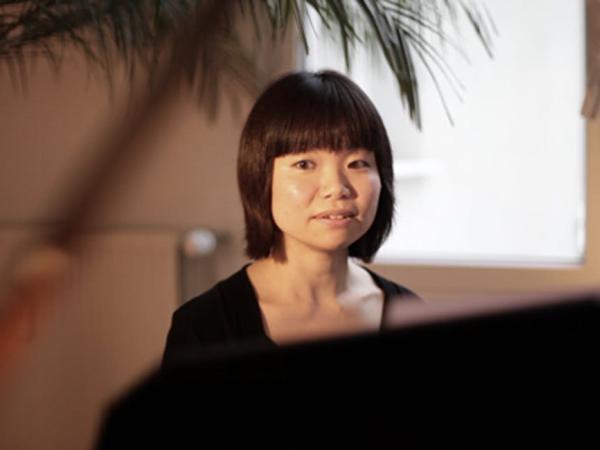 Emi Kodama & Elias Heuninck - A Tender Roller Coaster Ride