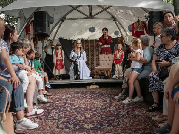 Een zee aan rituelen: het verhaal van Aurora - FMDO