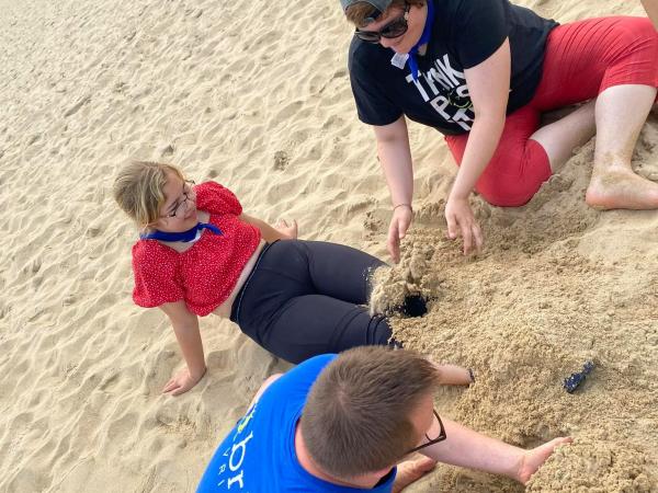 Balsport op het strand + TikTok op het strand