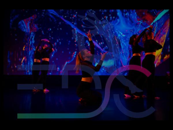05 VRIJ 20:00-21:00 Modern 18j+ (26-27)